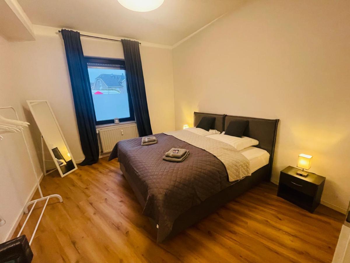 Modern * Gemuetlich * Nespresso * Terrasse * Netflix Apartment Duisburg Exterior foto